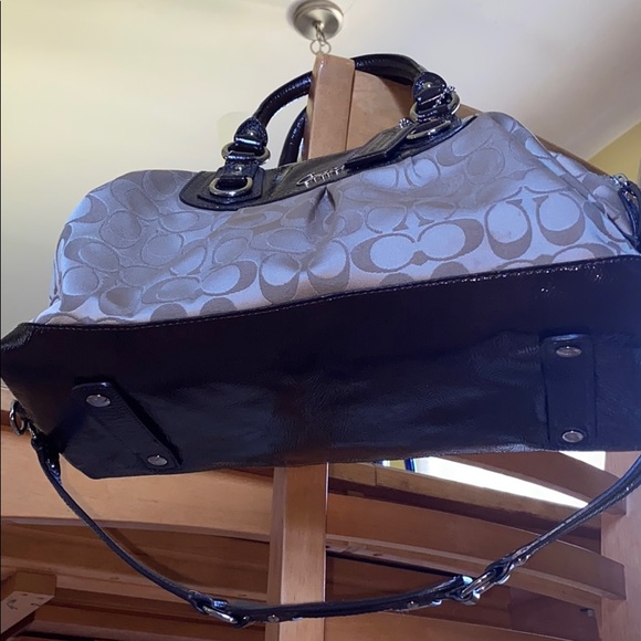 Coach purse lovely condition :) - Picture 3 of 6